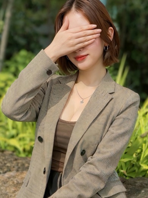 TOKYO SEXY MILF Anna